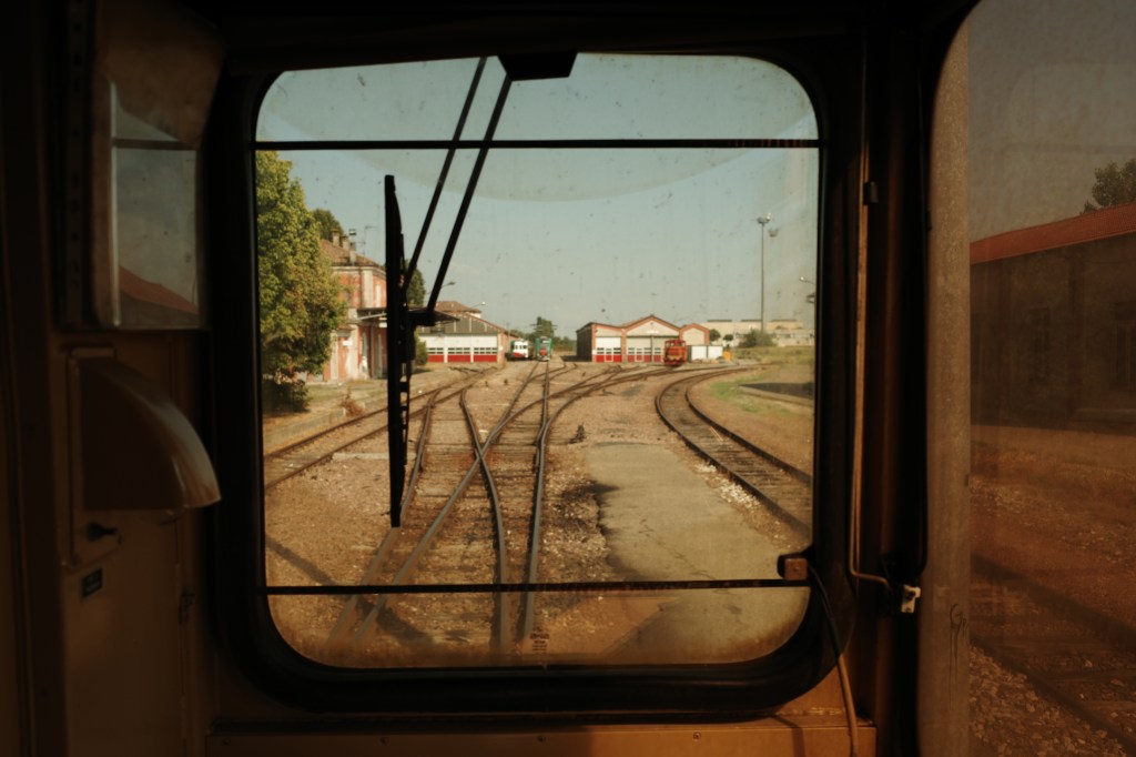 This image has an empty alt attribute; its file name is r0001263.jpg